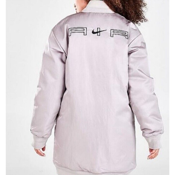 Nike Air Therma-Fit Women’s Bomber Jacket Medium Gray DD4640-033 NWT $180 - Picture 2 of 7